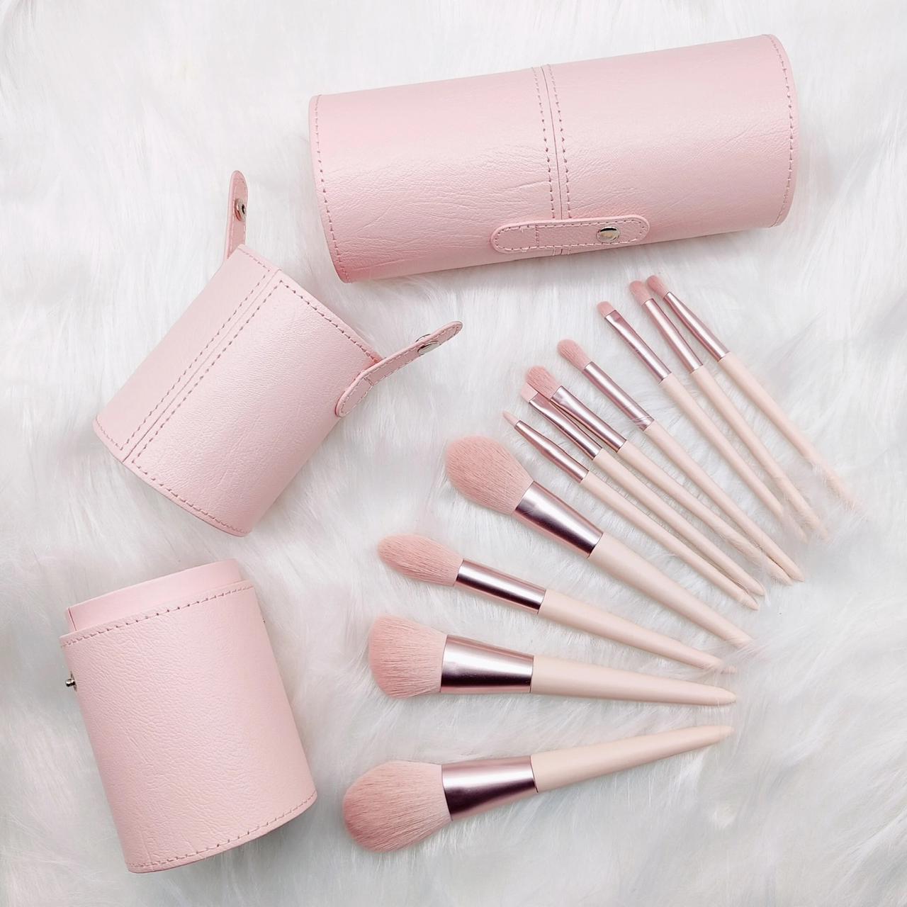 Makeup Brushes - KeyKitss
